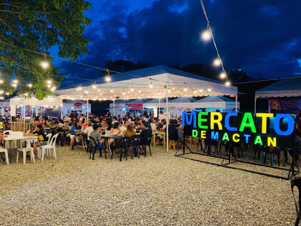 Mercato De Mactan is a freshly opened food court popular in Lapu-Lapu